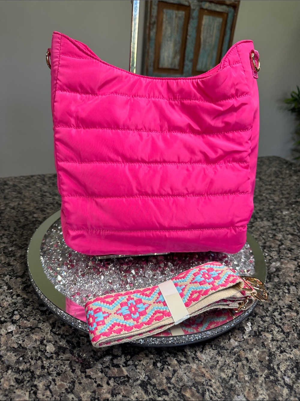 Wanderfull Quilted hydrobag Hot Pink Crossbody with tumbler holder inside NEW - Picture 8 of 16